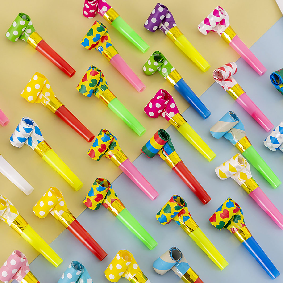 30 Uds. Silbatos coloridos de  - Party Games Easter reseña y precio